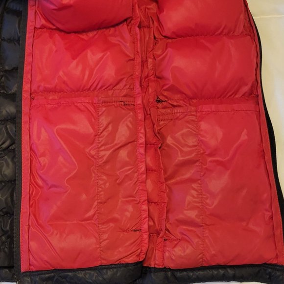 ❣️HP❣️Mad Model cute black hooded puffer vest with red lining sz: M - Picture 6 of 6